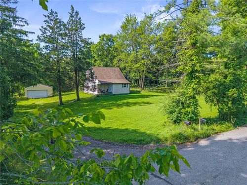 32 Spring Hill Ln, New Castle, PA, 16101-6035 | Card Image