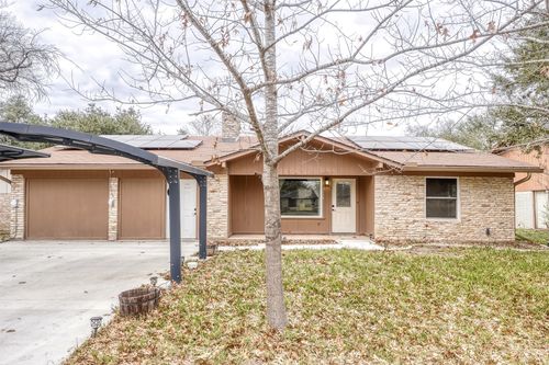 2114 Bel Air Dr, Taylor, TX, 76574-5135 | Card Image