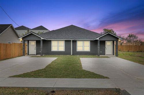 9718 Fillmore St, Houston, TX, 77029-3512 | Card Image