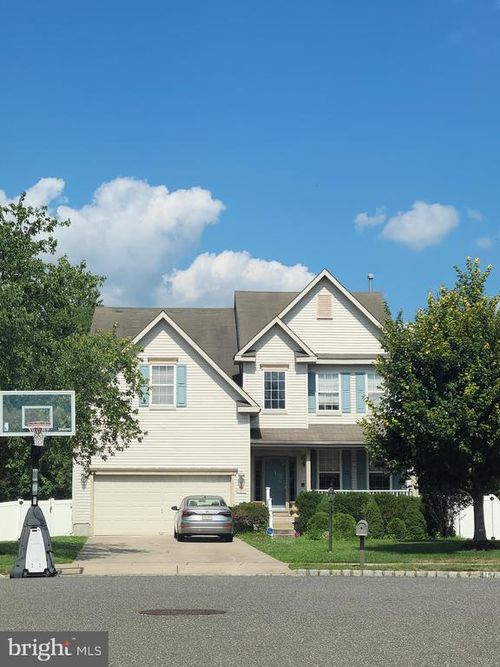 17 Carlisle Ct, MOUNT LAUREL, NJ, 08054-5200 | Card Image