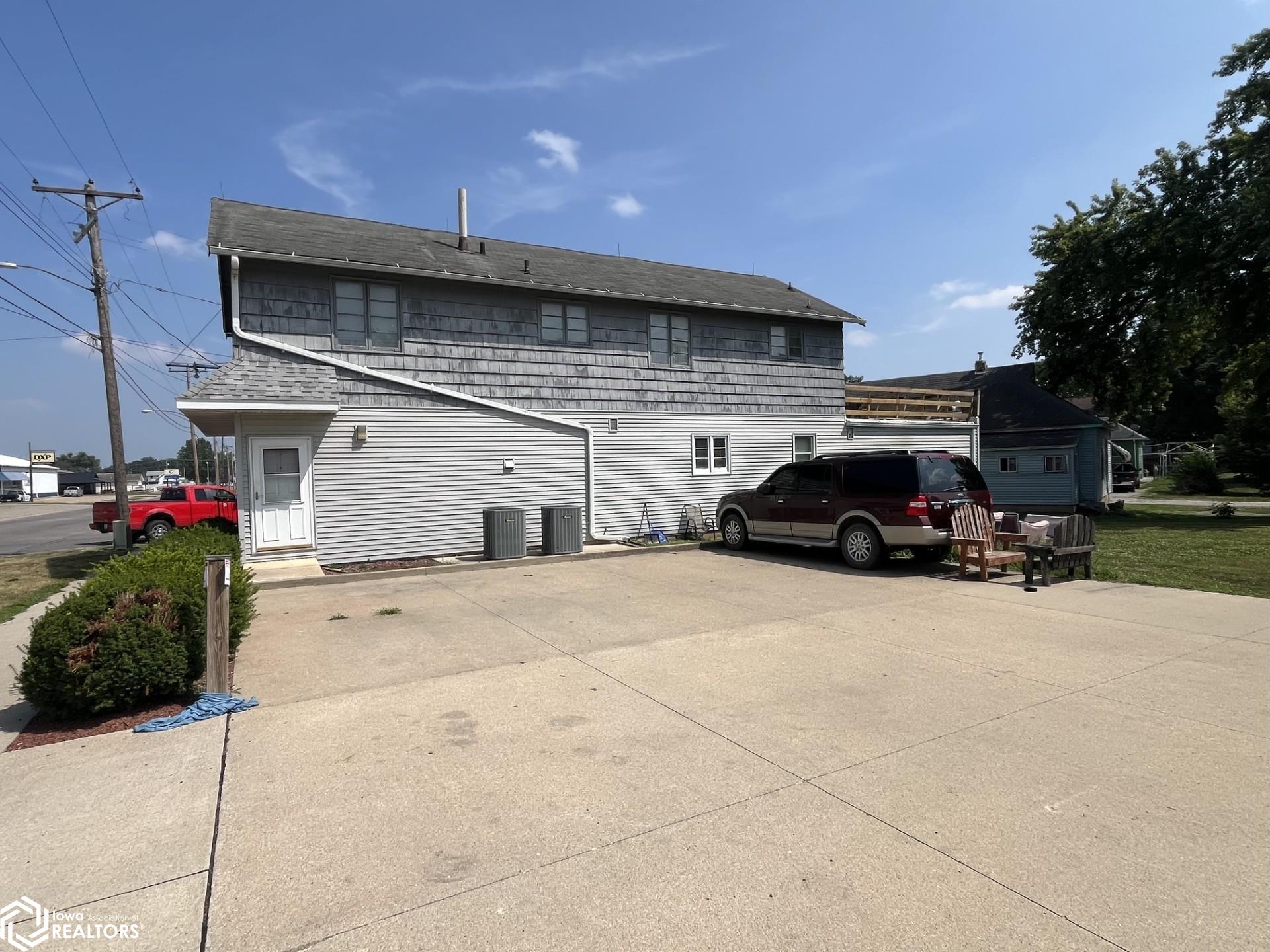 402 Richmond Ave, Ottumwa, IA 52501