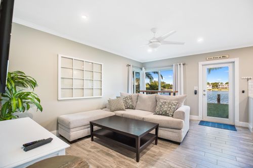2-1400 Se 7th Ave, Pompano Beach, FL, 33060-9435 | Card Image