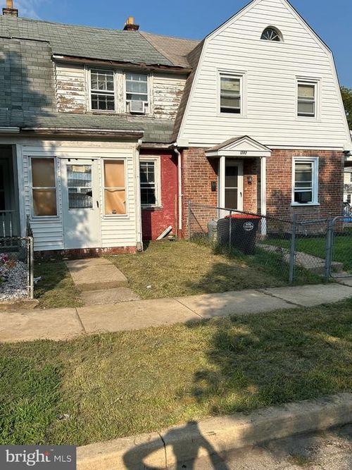 1205 Pine Ln, CHESTER, PA, 19013-1510 | Card Image
