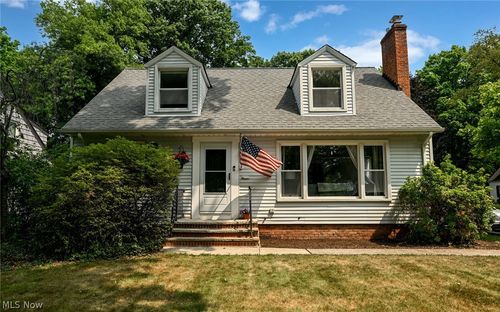 5295 Case Ave, Lyndhurst, OH, 44124-1013 | Card Image