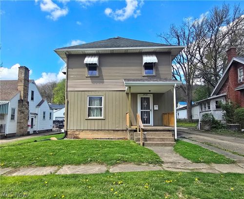 1720 Chestnut Street, Coshocton, OH, 43812 | Card Image