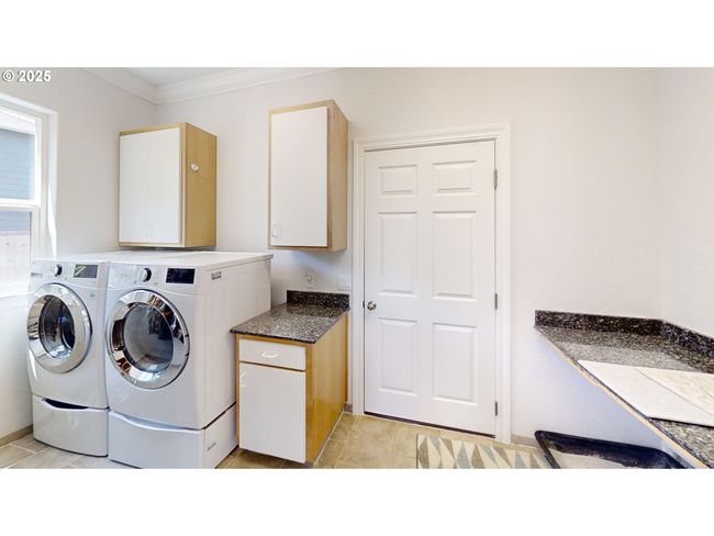 97661 Marina Heights Loop, House other with 3 bedrooms, 3 bathrooms and 2 parking in Brookings OR | Image 44