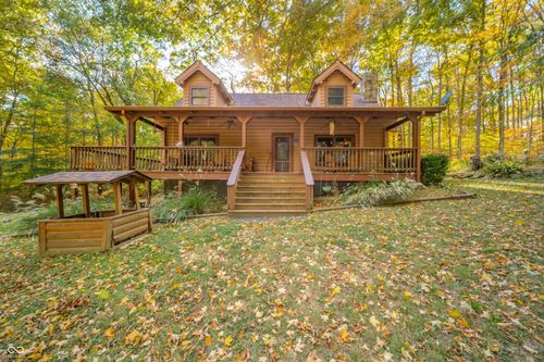 220 Bush Rd, Spencer, IN, 47460-5670 | Card Image