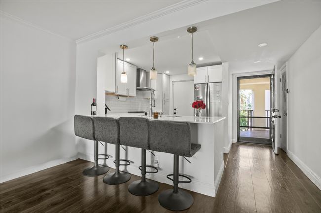 APT-201 - 2310 S Cypress Bend Dr, Condo with 2 bedrooms, 2 bathrooms and null parking in Pompano Beach FL | Image 4