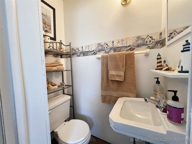 1804 S 3 Rd St, House other with 4 bedrooms, 2 bathrooms and null parking in Stilwell OK | Image 46