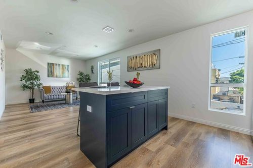 815 N Kingsley Dr, Los Angeles, CA, 90029-3319 | Card Image