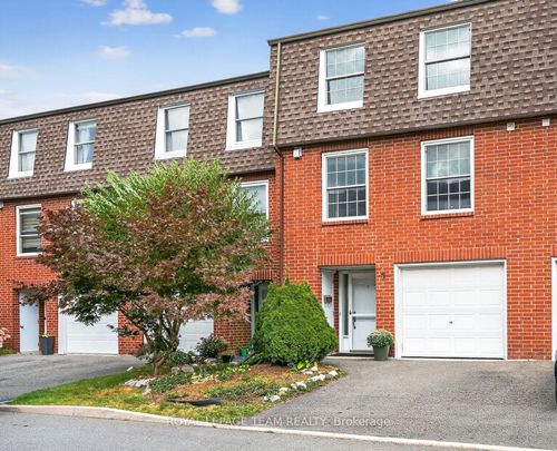 9 Moorside Pvt, Ottawa, ON, K2C3P4 | Card Image