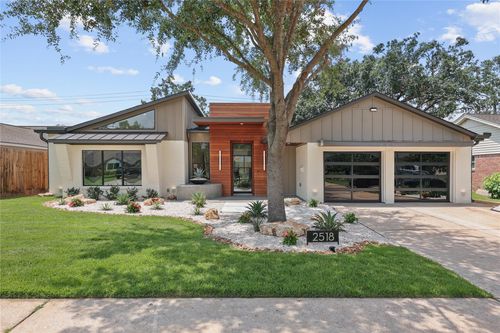 2518 Tannehill Dr, Houston, TX, 77008-3053 | Card Image