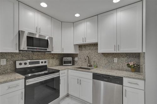 apt-111-4821 Nw 22nd Ct, Lauderhill, FL, 33313-3408 | Card Image