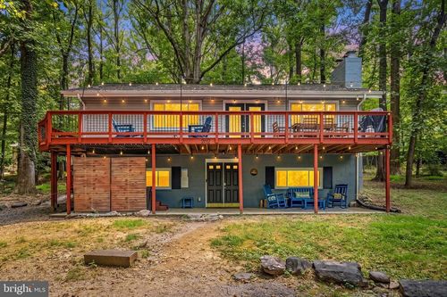 202 Huckleberry Ln, HARPERS FERRY, WV, 25425-4854 | Card Image