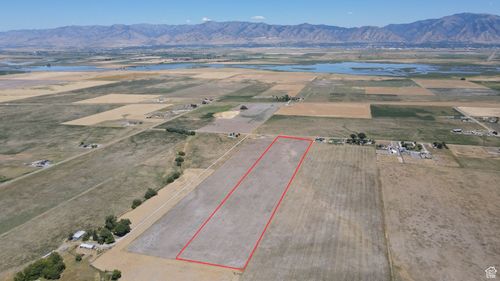 1667 N 6400 W, Mendon, UT, 84325-6003 | Card Image