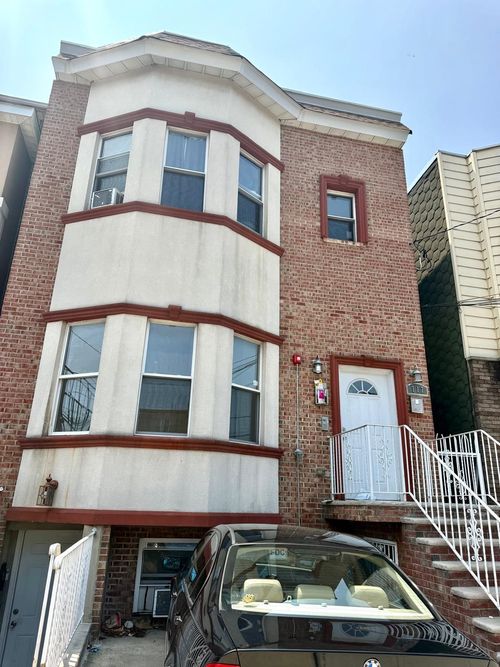 1-717 16th St, Union City, NJ, 07087-6750 | Card Image