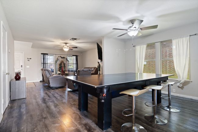 8808 Sagebrush Trl, House other with 4 bedrooms, 3 bathrooms and null parking in Cross Roads TX | Image 6