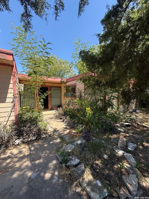 7006 Clear Valley Dr, San Antonio, TX, 78242-1607 | Card Image