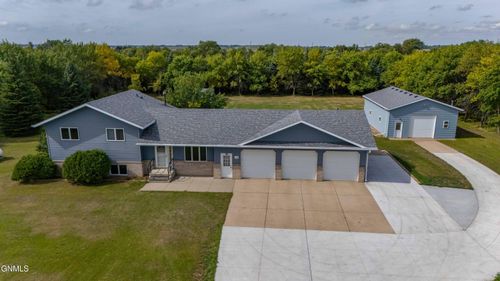 7114 Hightop Lane, Bismarck, ND, 58503 | Card Image