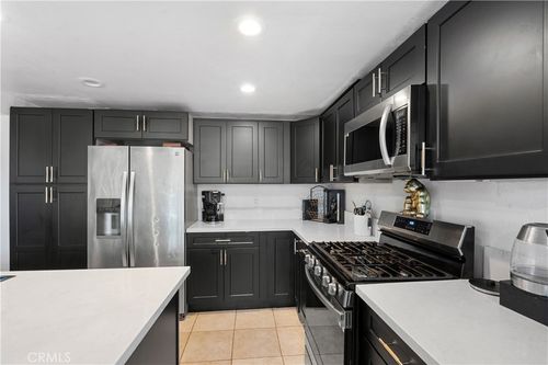 313 N Melrose Dr, Vista, CA, 92083-4800 | Card Image