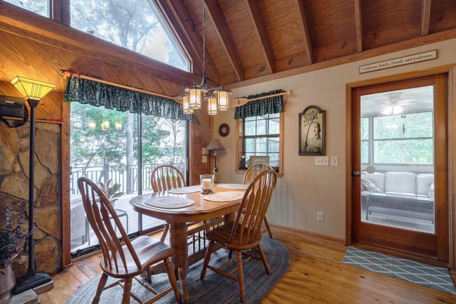 190 Hickory Pt, House other with 4 bedrooms, 3 bathrooms and null parking in Buckhead GA | Image 5
