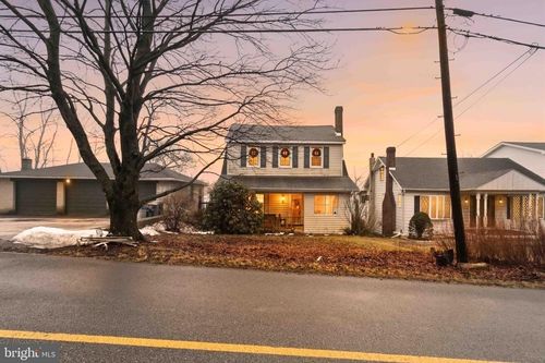 38 State Rd, BARNESVILLE, PA, 18214-2403 | Card Image