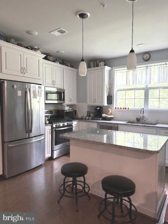 UNIT-102 - 23266 Southdown Manor Ter, Condo with 2 bedrooms, 3 bathrooms and null parking in ASHBURN VA | Image 5