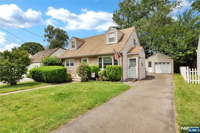 207 New York Ave, House other with 4 bedrooms, 1 bathrooms and null parking in Bergenfield NJ | Image 4