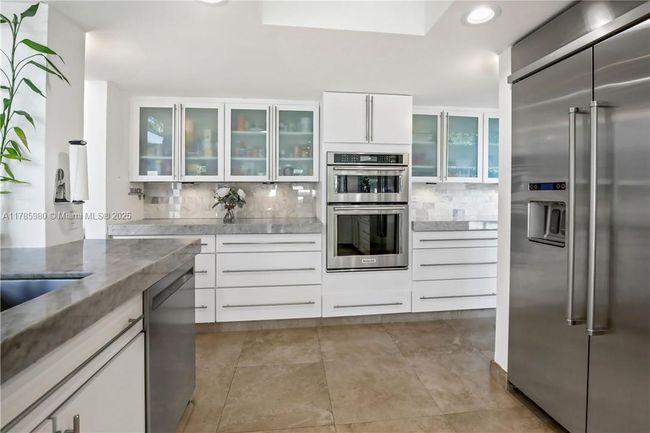 4050 Ne 25 Th Ave, House other with 3 bedrooms, 4 bathrooms and null parking in Lighthouse Point FL | Image 14