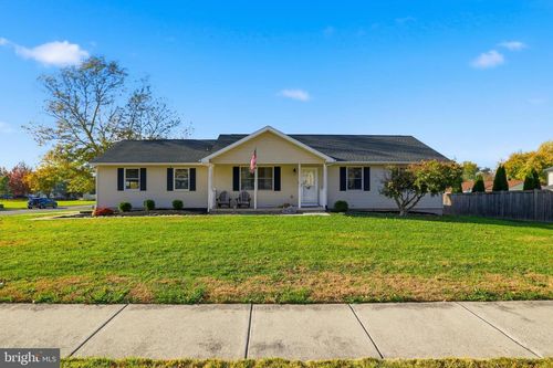 2611 Rock Creek Dr, DOVER, PA, 17315-5102 | Card Image