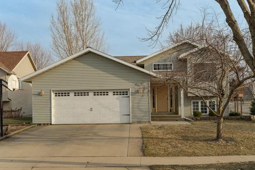 5415 51st St Nw, Rochester, MN, 55901-8352 | Card Image