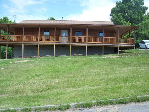 478 Ashton Ln, Sneedville, TN, 37869-4207 | Card Image