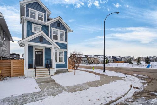 401 S Point Glen Sw, Airdrie, AB, T4B4L1 | Card Image