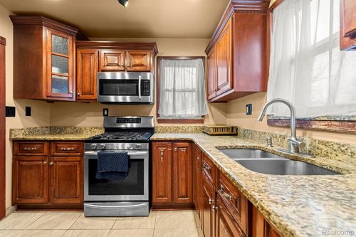 4836 Firestone St, Dearborn, MI, 48126-4606 | Card Image