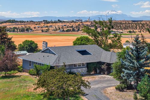 1228 Ne Brown Dr, Madras, OR, 97741-9050 | Card Image