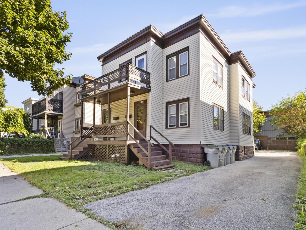 Hanson Ave, Milwaukee, WI 53207
