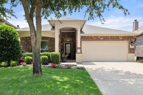 15805 Carlton Oaks Dr, Fort Worth, TX, 76177-2162 | Card Image