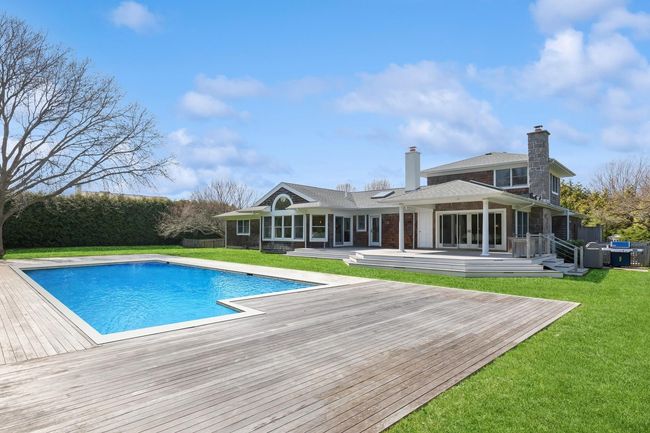 8 Niamogue Ln, House other with 3 bedrooms, 2 bathrooms and null parking in Quogue NY | Image 21