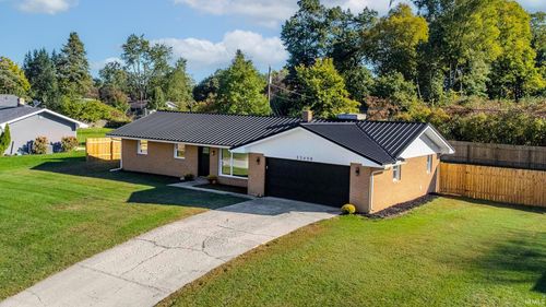 23608 River Manor Blvd, Elkhart, IN, 46516-6345 | Card Image