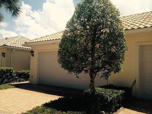 6250 Towncenter Cir, NAPLES, FL, 34119-9560 | Card Image