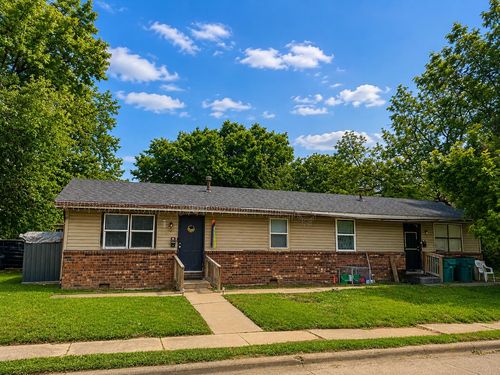 aandb-1603 W Thoman St, Springfield, MO, 65803-1930 | Card Image