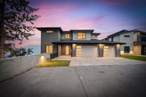 5022 S Lincoln Way, Spokane, WA, 99224-8306 | Card Image