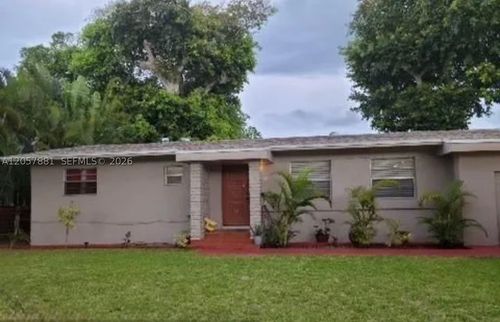 530 Ne 130th St, North Miami, FL, 33161-7708 | Card Image