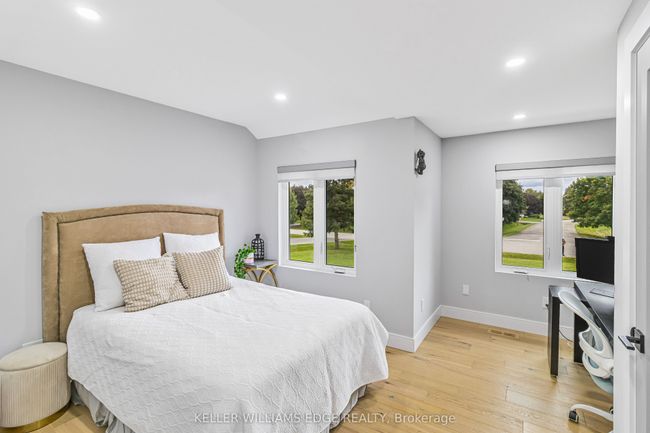 16 Mercury Rd, House other with 5 bedrooms, 4 bathrooms and 18 parking in Freelton ON | Image 18
