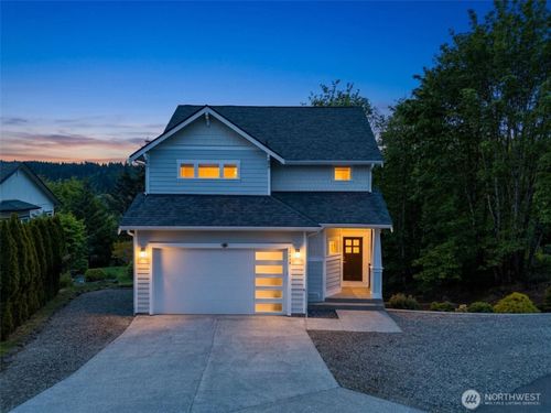 10615 33rd Avenue Ct Nw, Gig Harbor, WA, 98332-8913 | Card Image