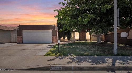 44008 Raysack Ave, Lancaster, CA, 93535-3725 | Card Image