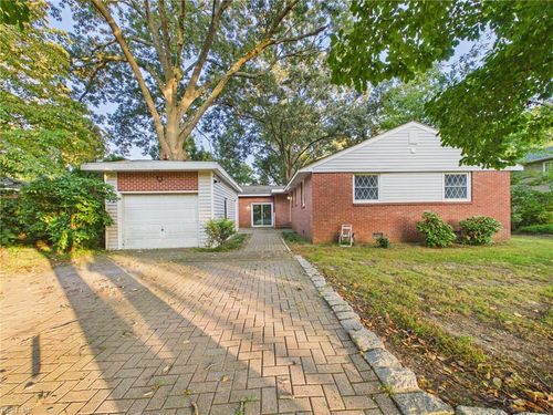 1740 Jack Frost Rd, Virginia Beach, VA, 23455-3221 | Card Image