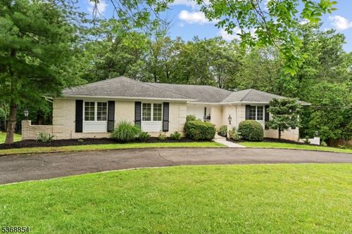 131 Lawrence Dr, Short Hills, NJ, 07078-3123 | Card Image