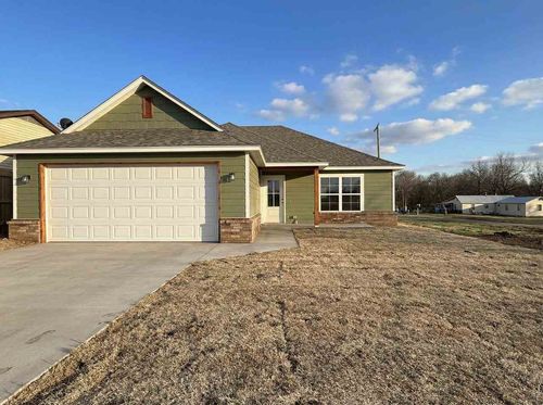 1019 N Central Ave, Cushing, OK, 74023-2107 | Card Image