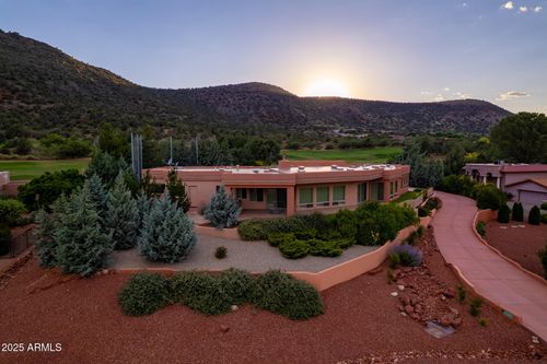 40 Eastern Vis S, Sedona, AZ, 86351-7434 | Card Image